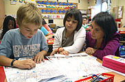 Kinder mit Schulwegplan